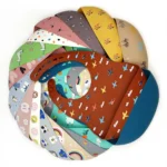 Wasserdichtes, farbenfrohes Lätzchen aus weichem Silikon für Babys und Kleinkinder